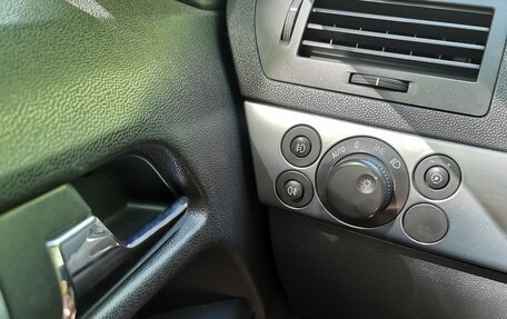 Opel Astra H, 2008 год, 670 000 рублей, 9 фотография