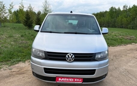 Volkswagen Caravelle T5, 2006 год, 1 250 000 рублей, 1 фотография