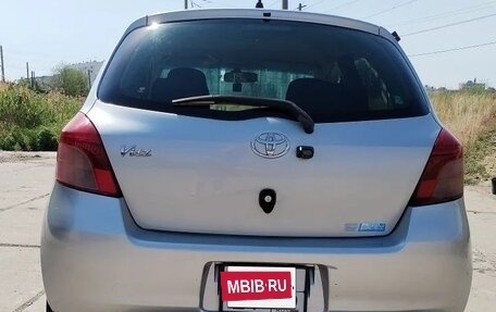 Toyota Vitz, 2005 год, 460 000 рублей, 3 фотография