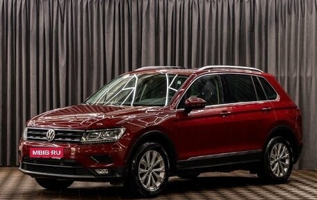 Volkswagen Tiguan II, 2018 год, 1 995 000 рублей, 1 фотография