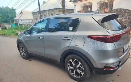 KIA Sportage IV рестайлинг, 2020 год, 2 600 000 рублей, 5 фотография