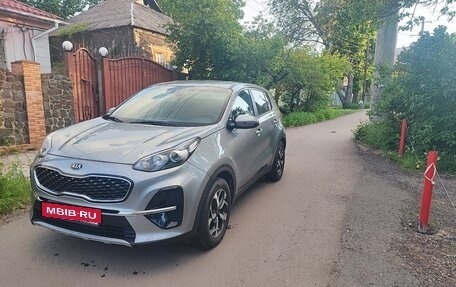 KIA Sportage IV рестайлинг, 2020 год, 2 600 000 рублей, 2 фотография