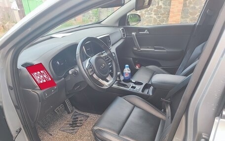KIA Sportage IV рестайлинг, 2020 год, 2 600 000 рублей, 6 фотография