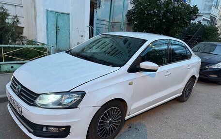 Volkswagen Polo VI (EU Market), 2011 год, 450 000 рублей, 2 фотография
