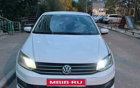 Volkswagen Polo VI (EU Market), 2011 год, 450 000 рублей, 3 фотография