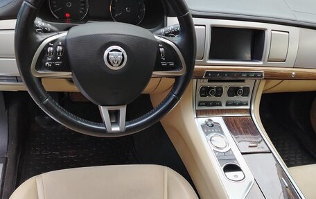 Jaguar XF I рестайлинг, 2012 год, 2 100 000 рублей, 20 фотография