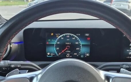 Mercedes-Benz A-Класс, 2020 год, 2 500 000 рублей, 10 фотография