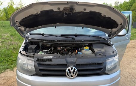 Volkswagen Caravelle T5, 2006 год, 1 250 000 рублей, 6 фотография