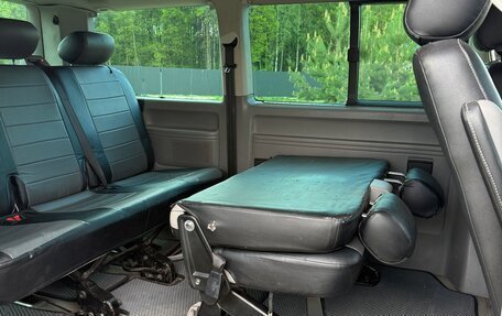 Volkswagen Caravelle T5, 2006 год, 1 250 000 рублей, 9 фотография
