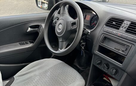 Volkswagen Polo VI (EU Market), 2012 год, 550 000 рублей, 13 фотография