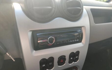 Renault Sandero I, 2010 год, 380 000 рублей, 11 фотография