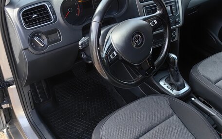 Volkswagen Polo VI (EU Market), 2017 год, 970 000 рублей, 29 фотография