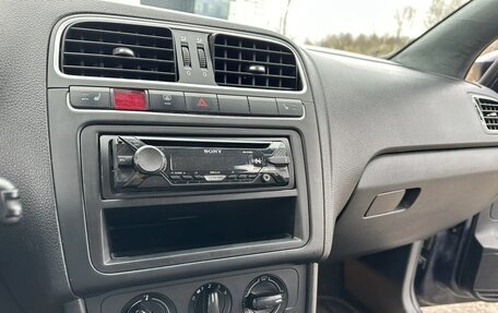 Volkswagen Polo VI (EU Market), 2012 год, 610 000 рублей, 28 фотография