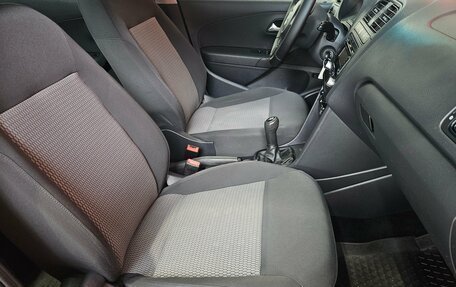 Volkswagen Polo VI (EU Market), 2012 год, 690 000 рублей, 11 фотография