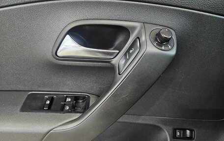 Volkswagen Polo VI (EU Market), 2012 год, 690 000 рублей, 16 фотография