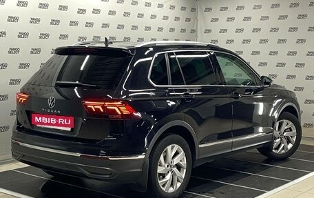 Volkswagen Tiguan II, 2021 год, 3 290 000 рублей, 2 фотография