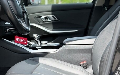 BMW 3 серия, 2020 год, 2 580 000 рублей, 15 фотография