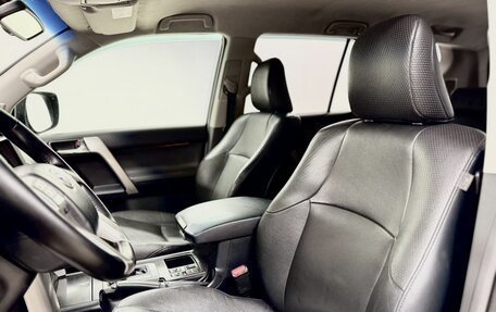 Toyota Land Cruiser Prado 150 рестайлинг 2, 2013 год, 2 599 000 рублей, 13 фотография
