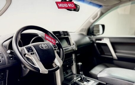 Toyota Land Cruiser Prado 150 рестайлинг 2, 2013 год, 2 599 000 рублей, 11 фотография
