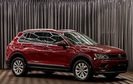 Volkswagen Tiguan II, 2018 год, 1 995 000 рублей, 3 фотография