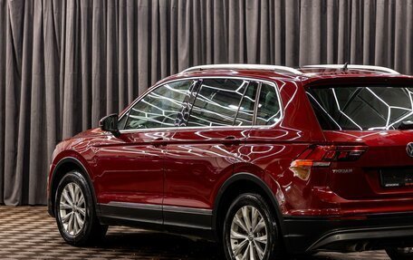 Volkswagen Tiguan II, 2018 год, 1 995 000 рублей, 9 фотография