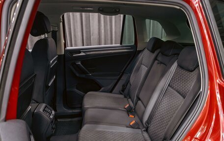 Volkswagen Tiguan II, 2018 год, 1 995 000 рублей, 18 фотография