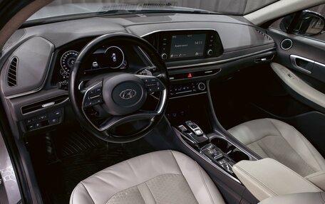 Hyundai Sonata VIII, 2019 год, 1 995 000 рублей, 13 фотография