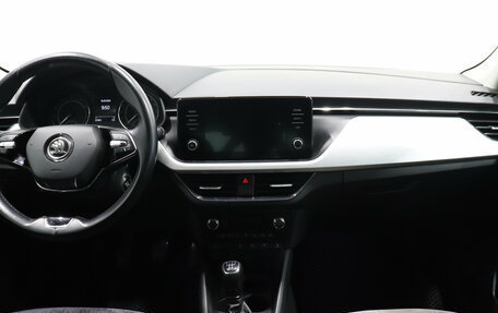 Skoda Rapid II, 2020 год, 1 472 000 рублей, 10 фотография