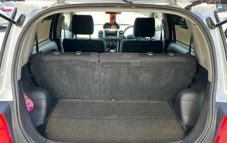 Toyota Ist II, 2003 год, 579 000 рублей, 19 фотография