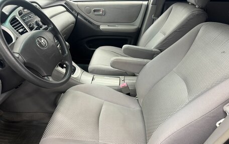 Toyota Highlander III, 2004 год, 980 000 рублей, 11 фотография