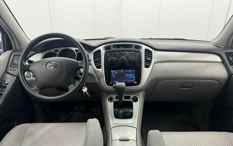 Toyota Highlander III, 2004 год, 980 000 рублей, 12 фотография