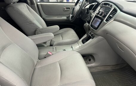 Toyota Highlander III, 2004 год, 980 000 рублей, 10 фотография