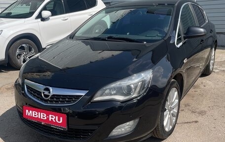 Opel Astra J, 2010 год, 720 000 рублей, 1 фотография