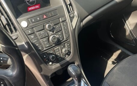 Opel Astra J, 2010 год, 720 000 рублей, 11 фотография