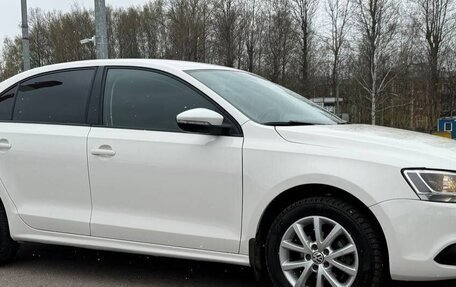 Volkswagen Jetta VI, 2013 год, 995 000 рублей, 5 фотография