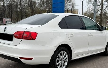 Volkswagen Jetta VI, 2013 год, 995 000 рублей, 9 фотография