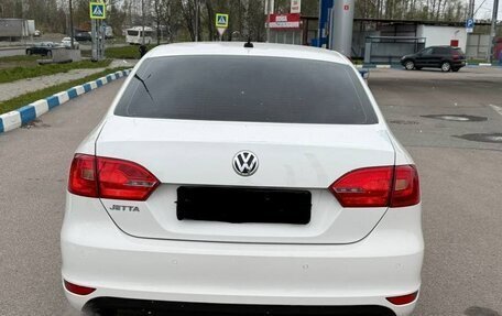 Volkswagen Jetta VI, 2013 год, 995 000 рублей, 3 фотография