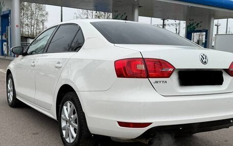 Volkswagen Jetta VI, 2013 год, 995 000 рублей, 10 фотография