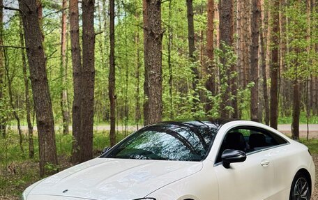 Mercedes-Benz E-Класс, 2021 год, 4 390 000 рублей, 2 фотография