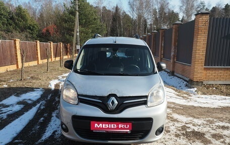 Renault Kangoo II рестайлинг, 2014 год, 850 000 рублей, 24 фотография
