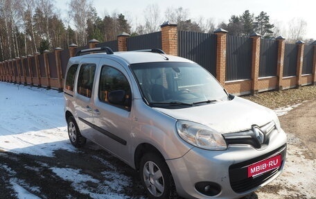 Renault Kangoo II рестайлинг, 2014 год, 850 000 рублей, 28 фотография
