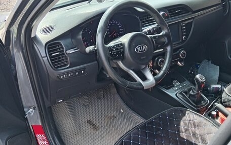 KIA Rio IV, 2018 год, 1 100 000 рублей, 10 фотография