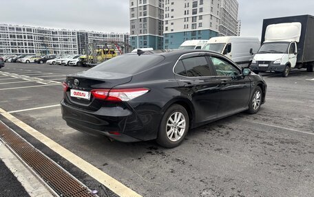 Toyota Camry, 2018 год, 1 900 000 рублей, 5 фотография