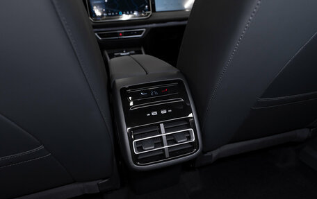 Volkswagen Tiguan, 2026 год, 4 650 000 рублей, 15 фотография