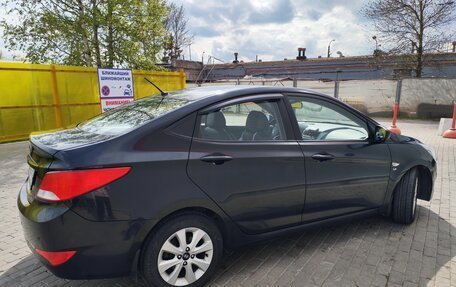 Hyundai Solaris II рестайлинг, 2016 год, 988 000 рублей, 3 фотография