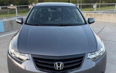 Honda Accord VIII рестайлинг, 2011 год, 1 000 000 рублей, 2 фотография