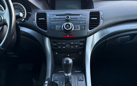 Honda Accord VIII рестайлинг, 2011 год, 1 000 000 рублей, 16 фотография