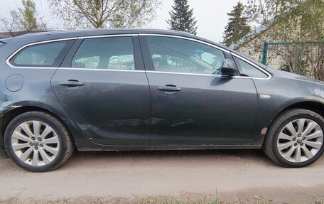 Opel Astra J, 2011 год, 525 000 рублей, 3 фотография