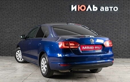 Volkswagen Jetta VI, 2014 год, 1 215 000 рублей, 6 фотография