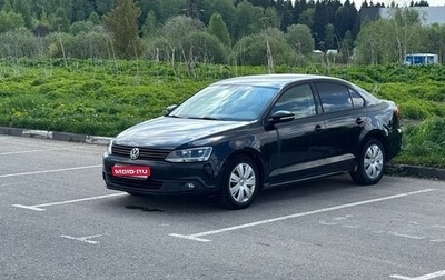 Volkswagen Jetta VI, 2011 год, 750 000 рублей, 1 фотография